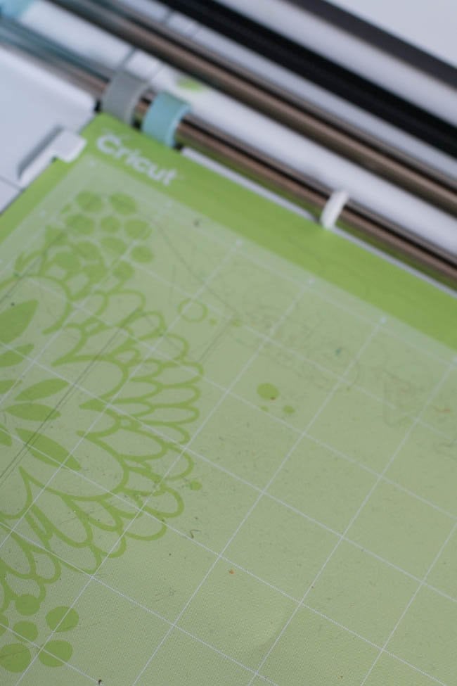 Everything You Need To Make Fun and Easy Cricut Paper Projects!