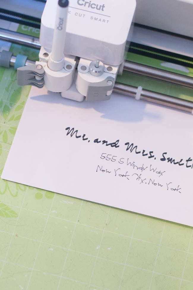 how-to-write-with-the-cricut-everything-you-need-to-know-clarks